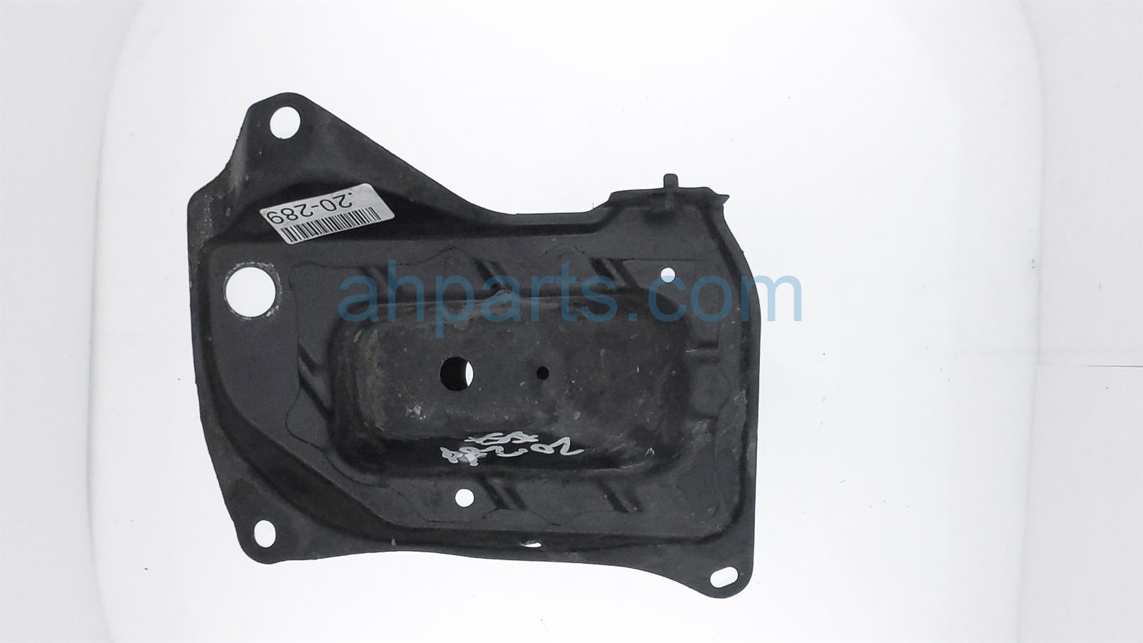 $20 Lexus BATTERY TRAY SUPPORT BRACKET $20 Lexus BATTERY TRAY SUPPORT BRACKET