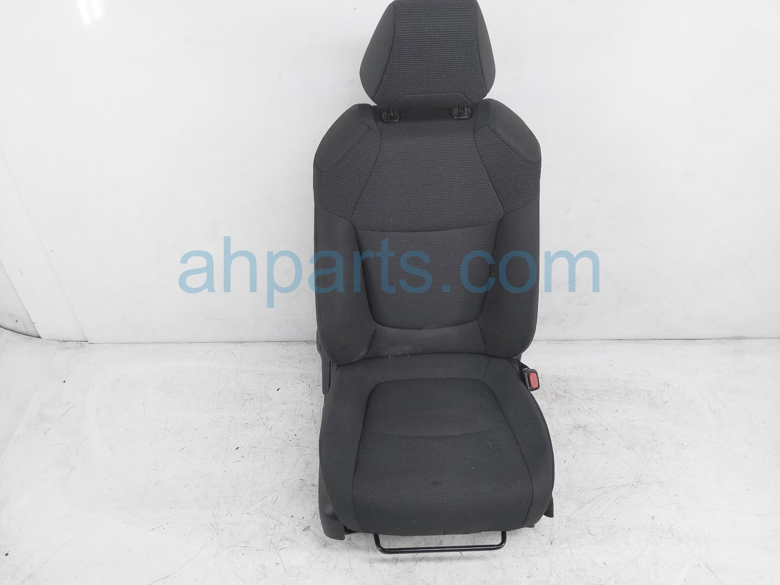 $199 Toyota FR/RH SEAT - BLACK - W/ AIRBAG