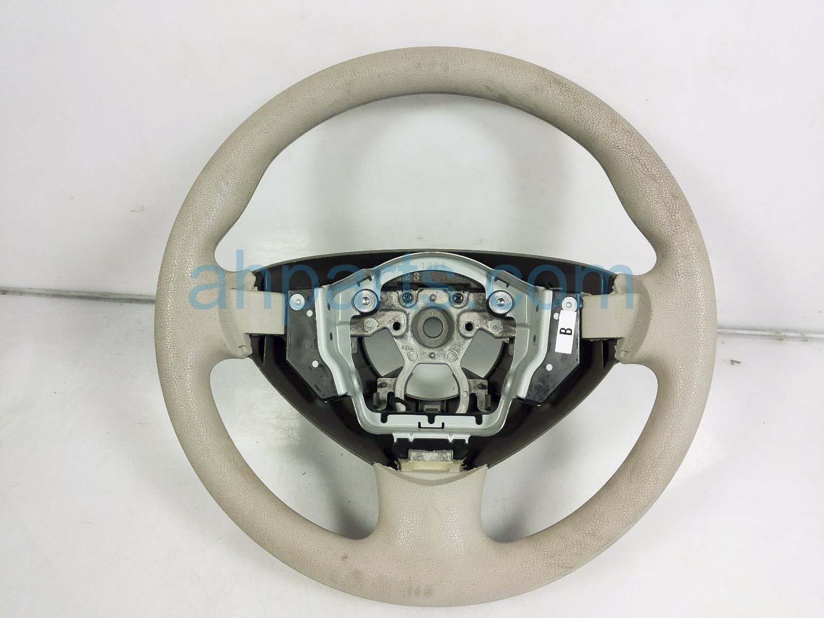 $75 Nissan STEERING WHEEL - TAN $75 Nissan STEERING WHEEL - TAN