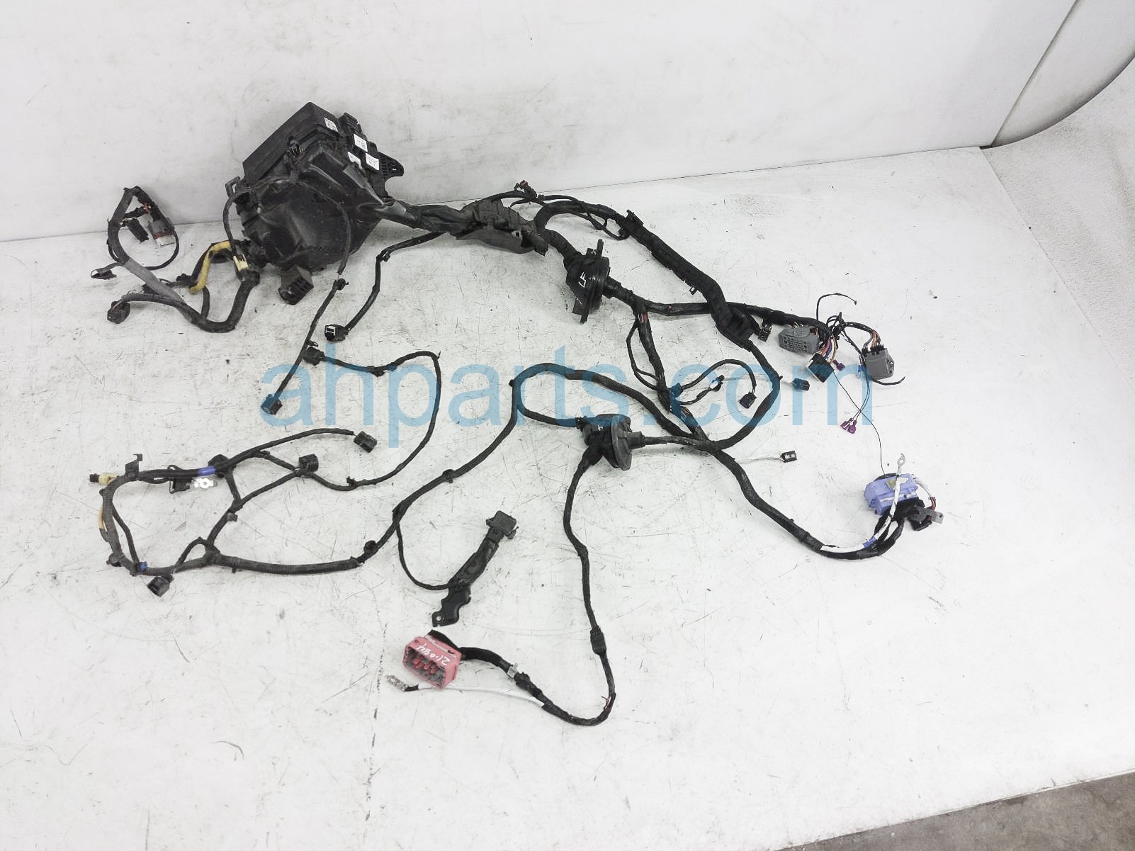 $650 Hyundai ENGINE ROOM WIRE HARNESS $650 Hyundai ENGINE ROOM WIRE HARNESS