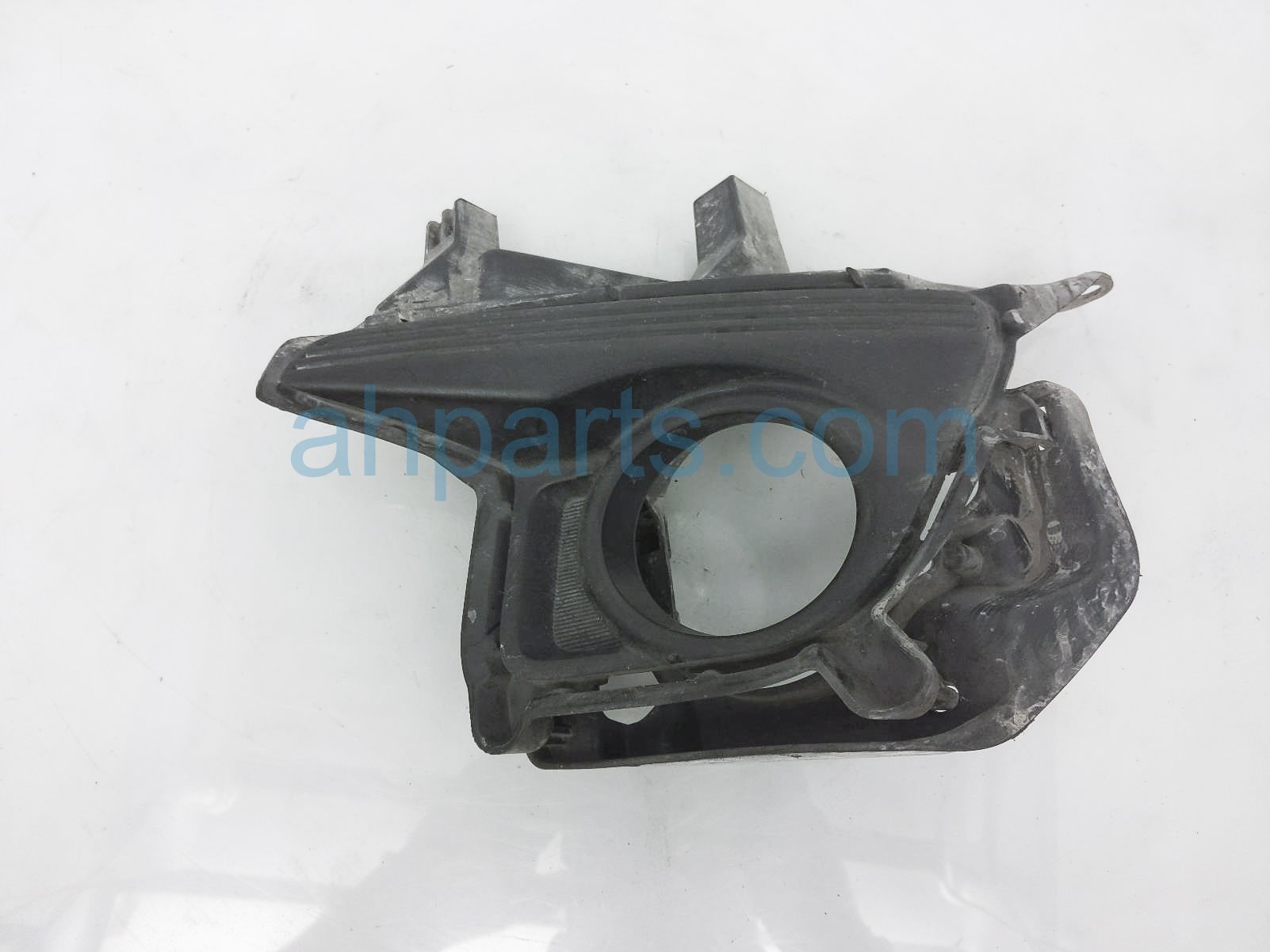 $20 Toyota RH FOG LIGHT BEZEL $20 Toyota RH FOG LIGHT BEZEL