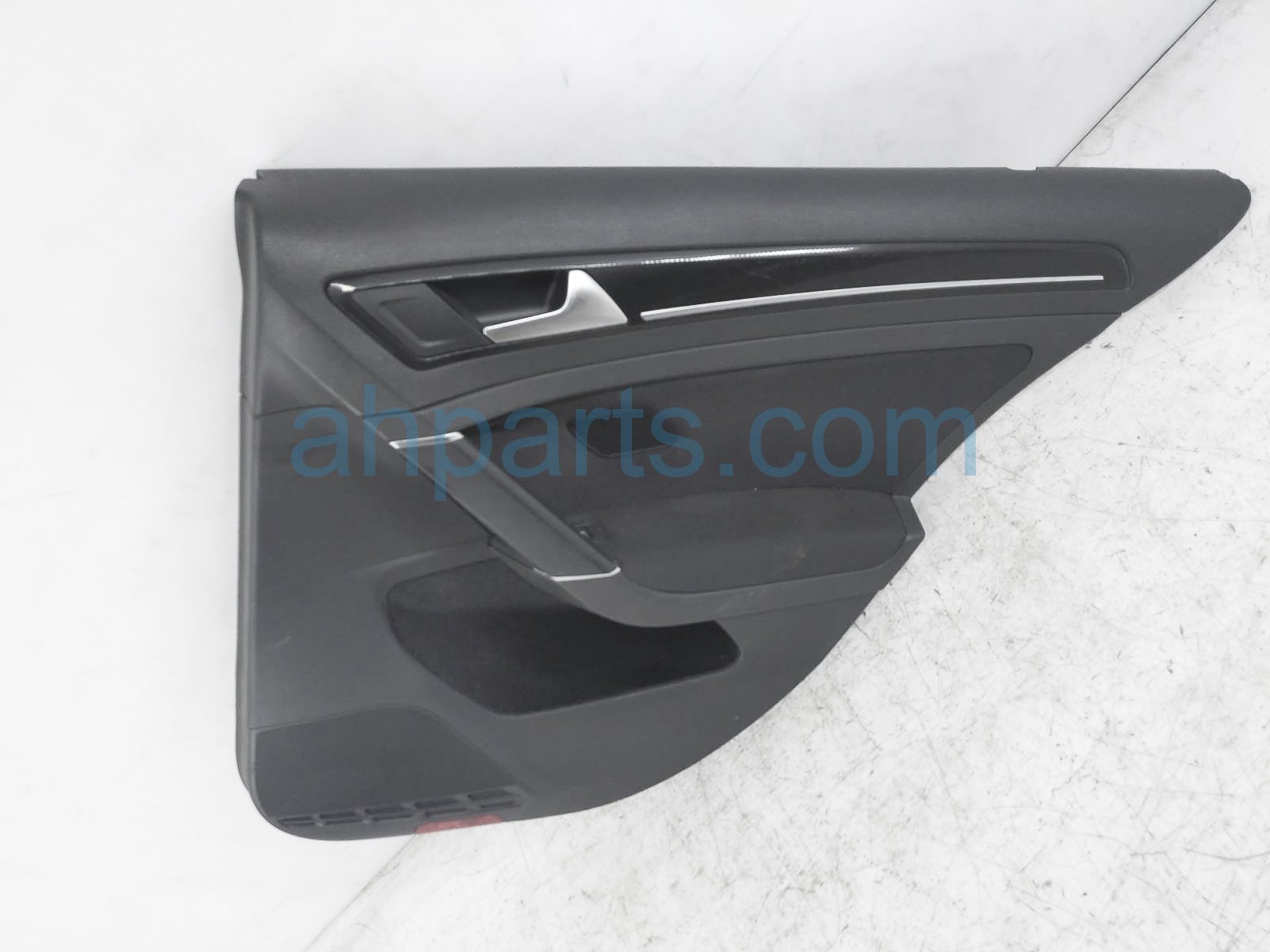 $80 Volkswagen RR/RH INTERIOR DOOR PANEL - BLACK $80 Volkswagen RR/RH INTERIOR DOOR PANEL - BLACK