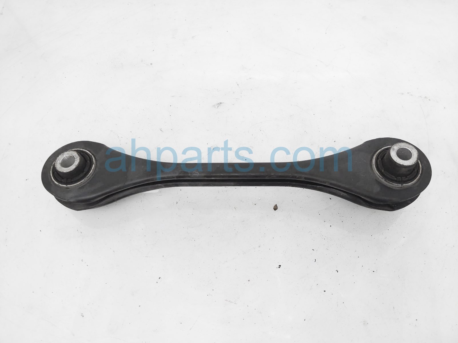 $25 Volkswagen RR/LH LATERAL CONTROL ARM $25 Volkswagen RR/LH LATERAL CONTROL ARM