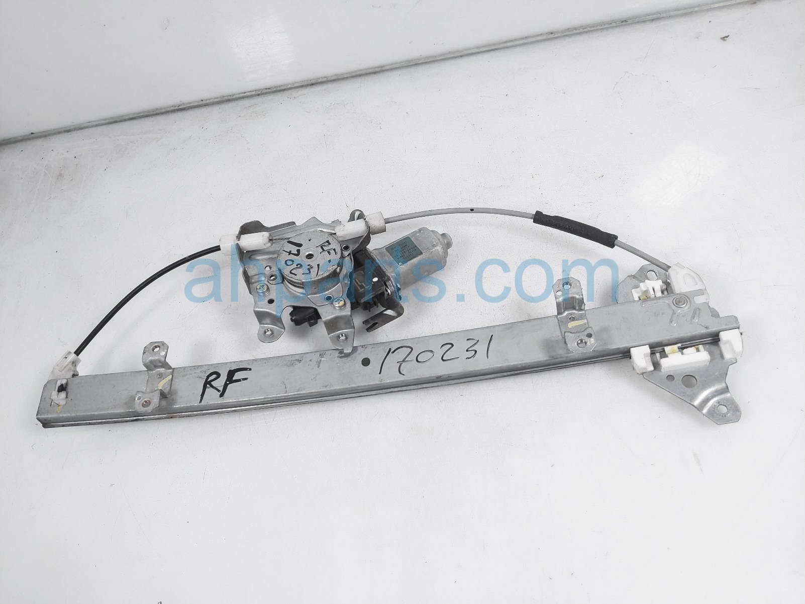 $30 Nissan FR/RH WINDOW REGULATOR $30 Nissan FR/RH WINDOW REGULATOR