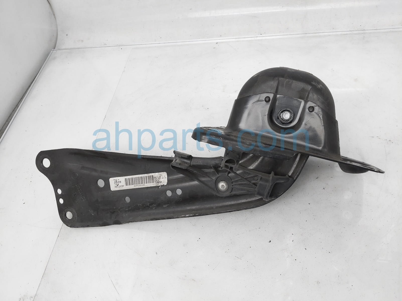 $49 Volkswagen RR/LH TRAILING CONTROL ARM $49 Volkswagen RR/LH TRAILING CONTROL ARM