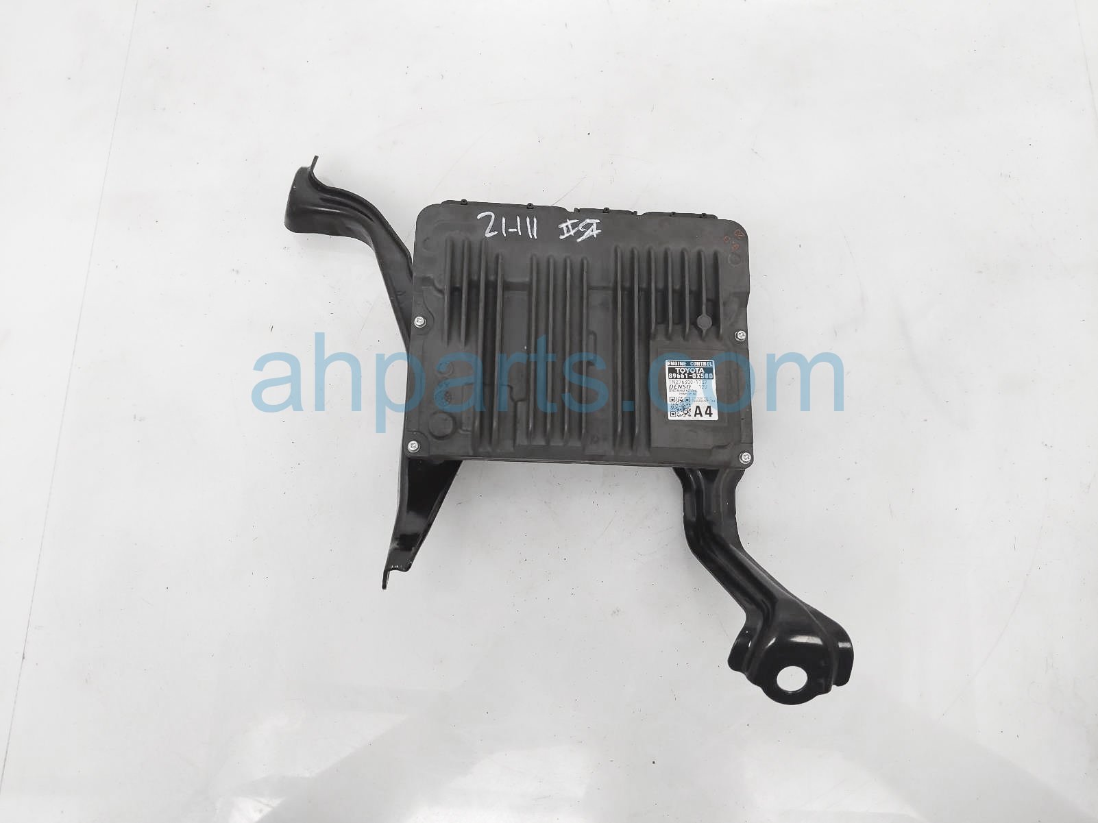 $95 Toyota ENGINE CONTROL MONDULE UNIT - LE FWD $95 Toyota ENGINE CONTROL MONDULE UNIT - LE FWD