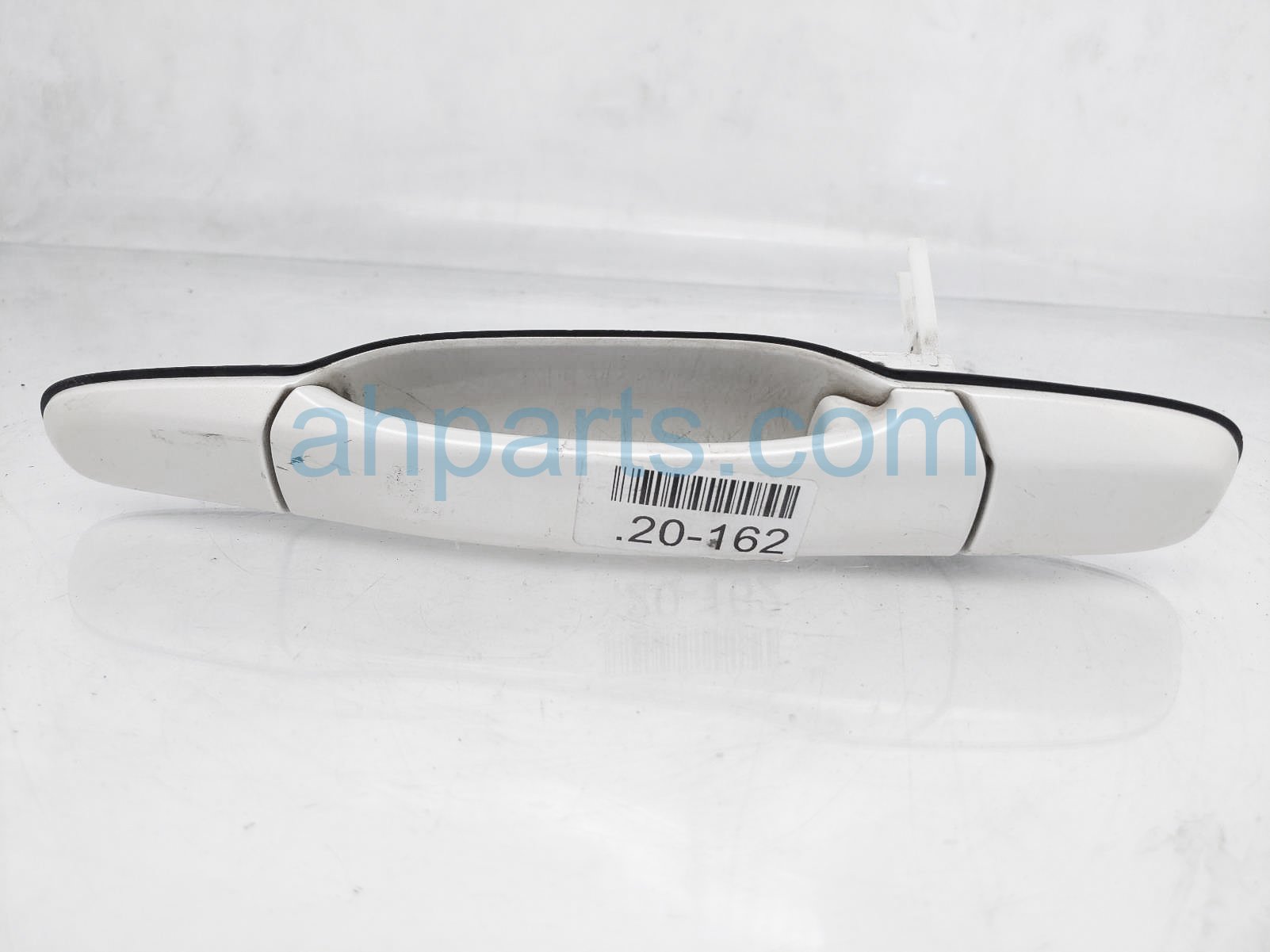 $20 Lexus RR/RH EXTERIOR DOOR HANDLE - WHITE $20 Lexus RR/RH EXTERIOR DOOR HANDLE - WHITE