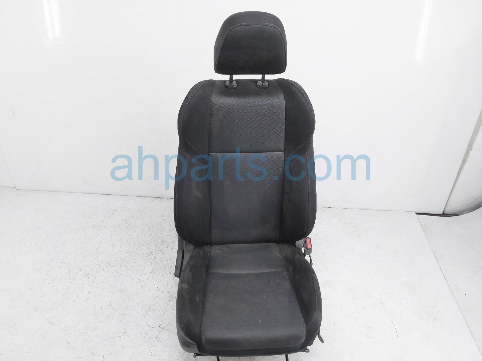 $129 Subaru FR/RH SEAT - BLACK - W/ AIRBAG* $129 Subaru FR/RH SEAT - BLACK - W/ AIRBAG*