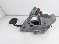 $25 Nissan BRAKE PEDAL ASSY $25 Nissan BRAKE PEDAL ASSY