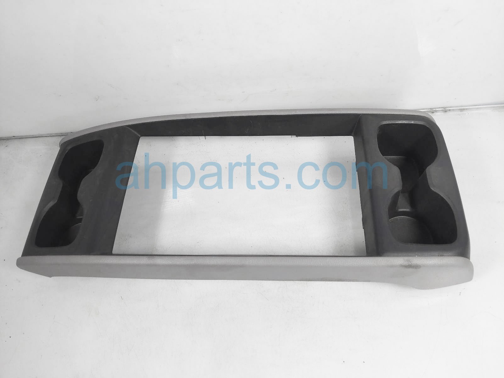 $15 Honda CENTER CONSOLE CUP HOLDERS ASSY