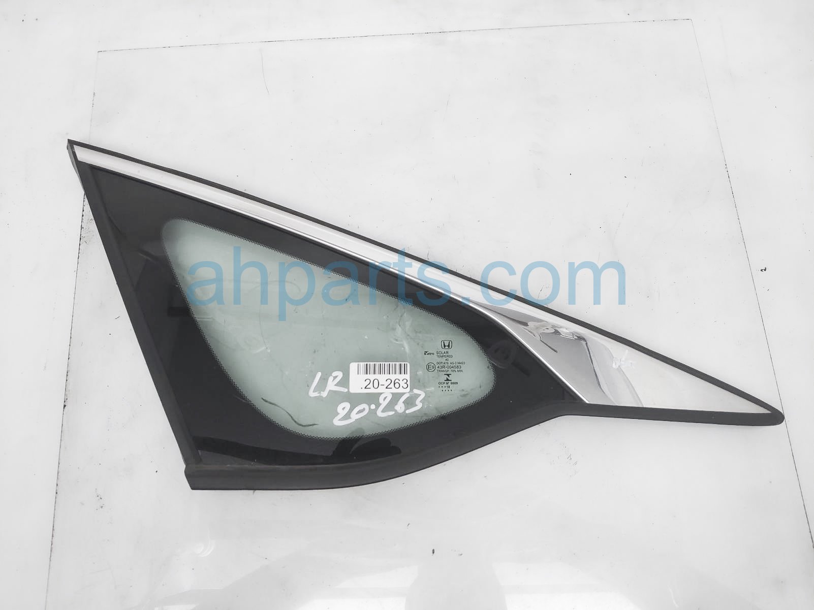 $75 Honda LH QUARTER WINDOW GLASS - CHROM $75 Honda LH QUARTER WINDOW GLASS - CHROM