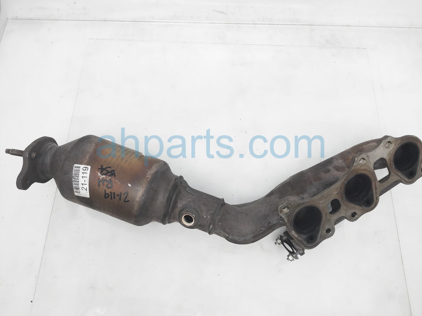 $300 Toyota LH EXHAUST PIPE W/ CONVERTER $300 Toyota LH EXHAUST PIPE W/ CONVERTER