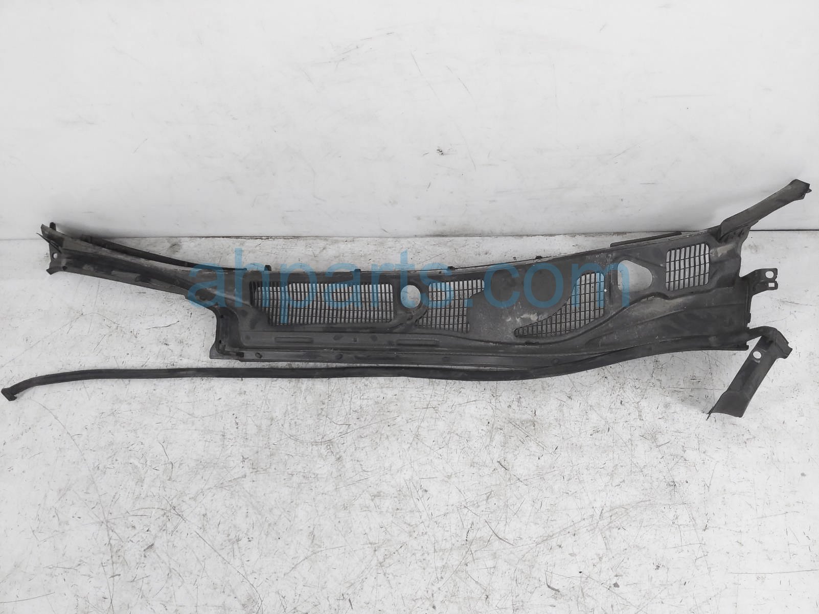 $30 Lexus WINDSHIELD COWL $30 Lexus WINDSHIELD COWL