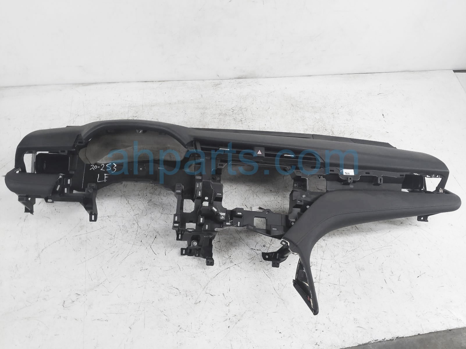 $275 Toyota INSTRUMENT PANEL / DASHBOARD * $275 Toyota INSTRUMENT PANEL / DASHBOARD *