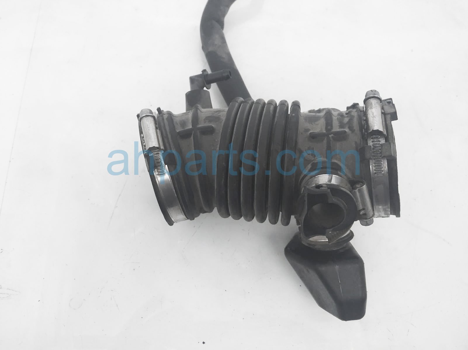 $25 Hyundai AIR INTAKE HOSE ASSY - 3.8L