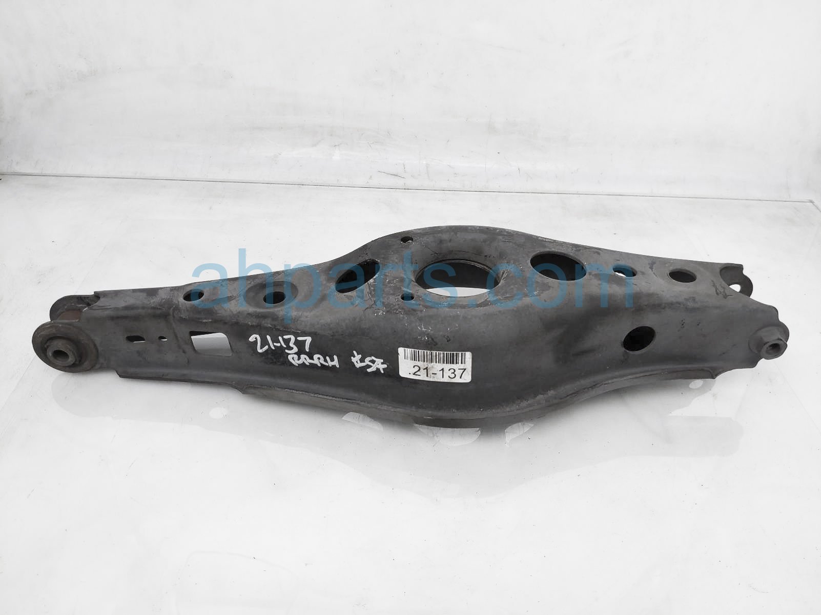 Soillar Rear Suspension Control Arm For Toyota RAV4 2019-2022 – 48730-0R050