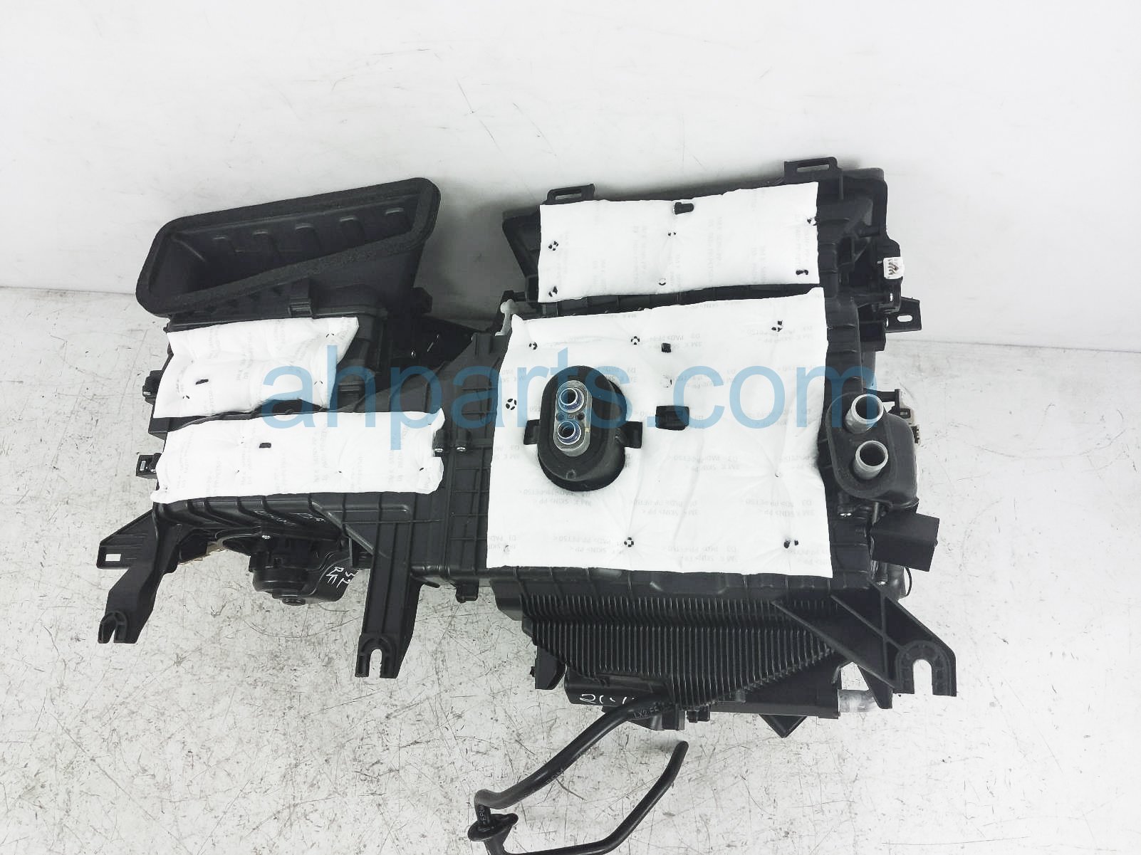 $150 Hyundai HEATER CORE W/ BLOWER ASSY $150 Hyundai HEATER CORE W/ BLOWER ASSY