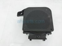 $35 BMW RH DOOR SPEAKER (CENTRAL BASS) $35 BMW RH DOOR SPEAKER (CENTRAL BASS)