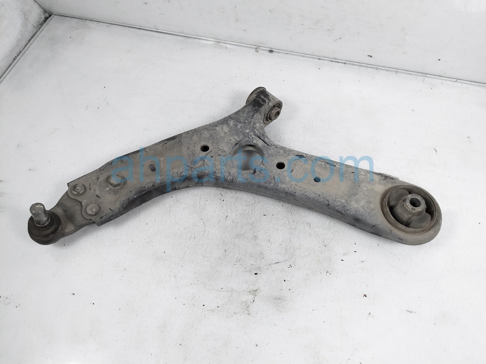 $65 Kia FR/LH LOWER CONTROL ARM $65 Kia FR/LH LOWER CONTROL ARM