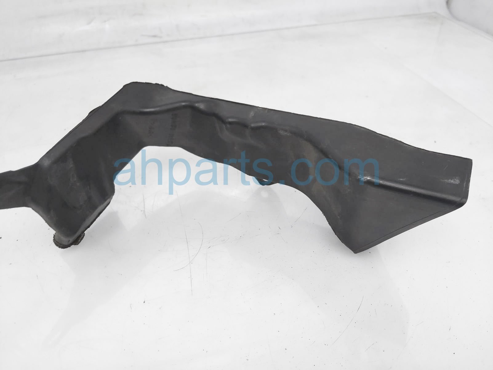 $5 Mazda BATTERY AIR DUCT ASSY $5 Mazda BATTERY AIR DUCT ASSY