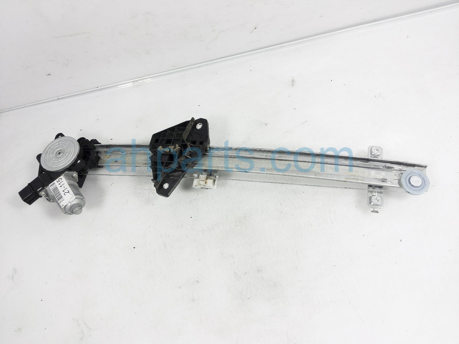 $50 Subaru FR/RH WINDOW REGULATOR & MOTOR