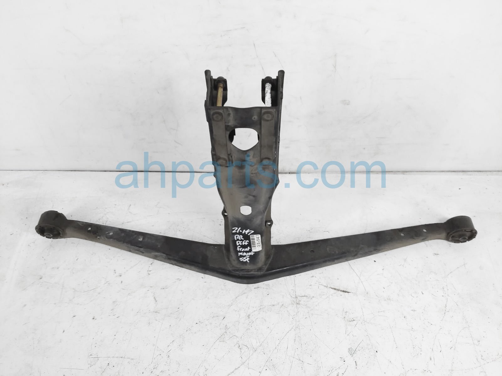 $189 Subaru REAR DIFFERENTIAL CARRIER MOUNT-2.0L $189 Subaru REAR DIFFERENTIAL CARRIER MOUNT-2.0L