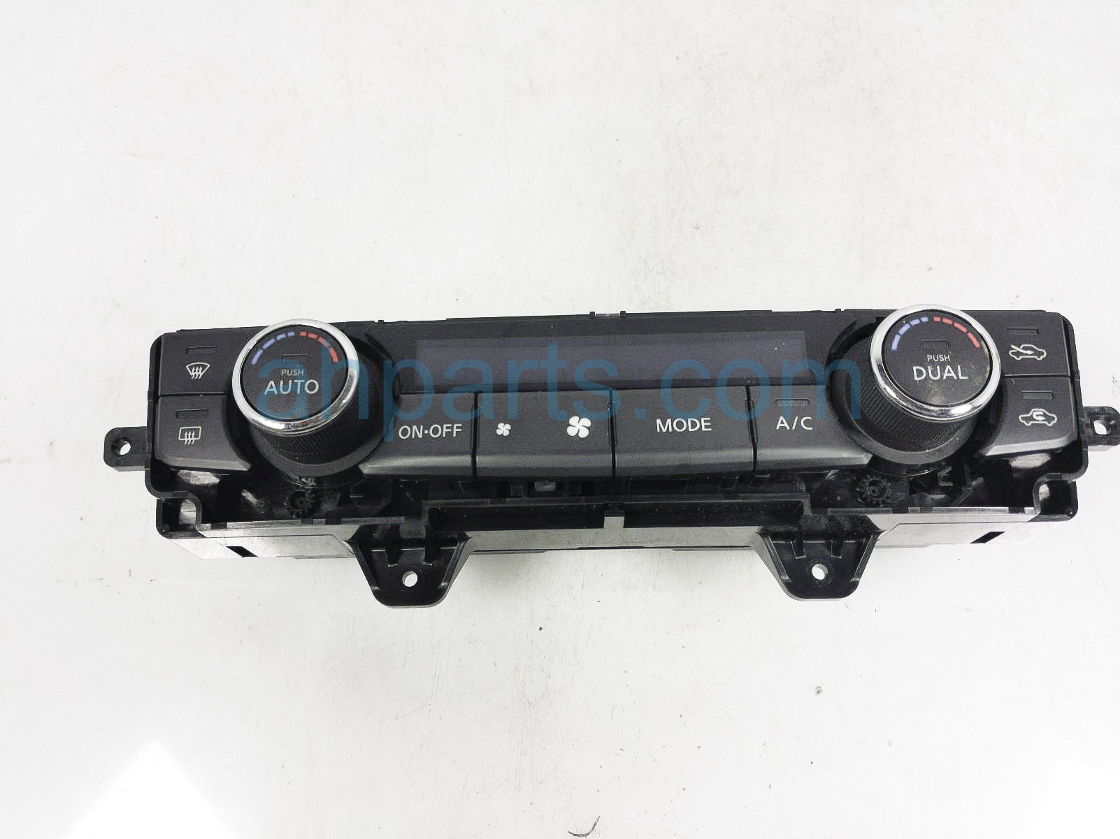 $49 Nissan HEATER/AC CONTROL(ON DASH) $49 Nissan HEATER/AC CONTROL(ON DASH)