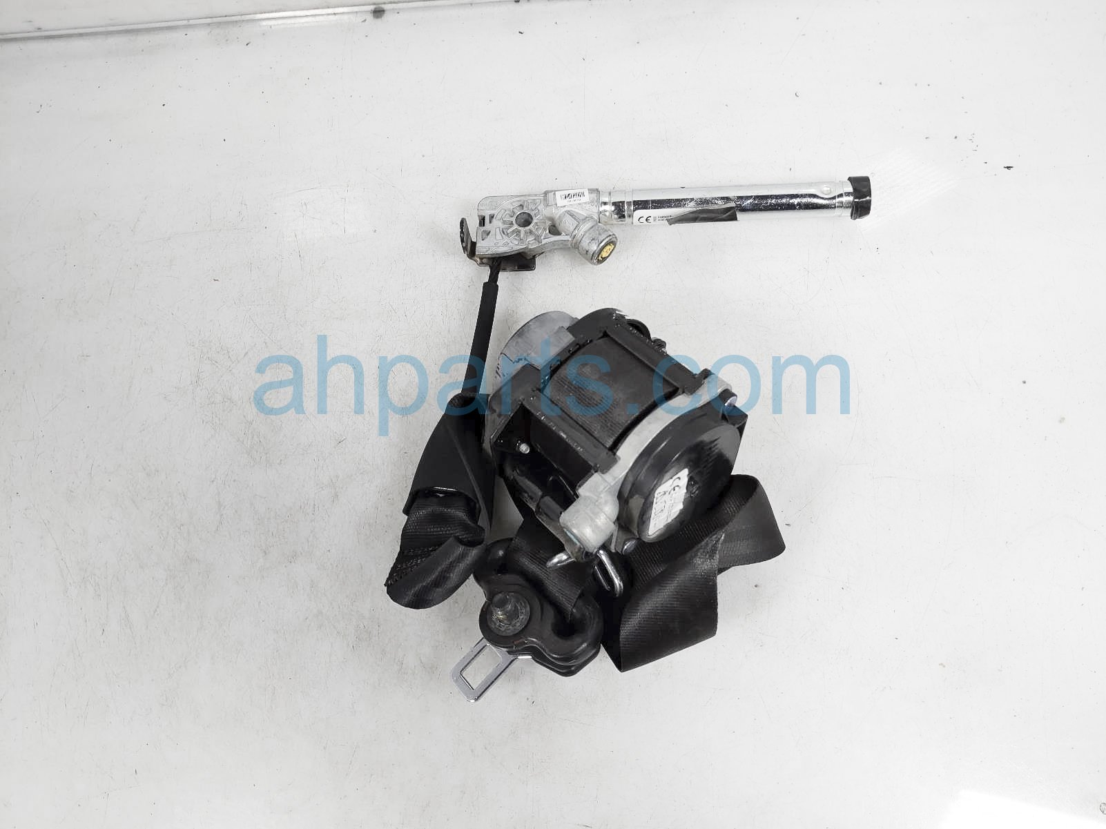 $150 Ford FR/RH SEAT BELT - BLACK $150 Ford FR/RH SEAT BELT - BLACK