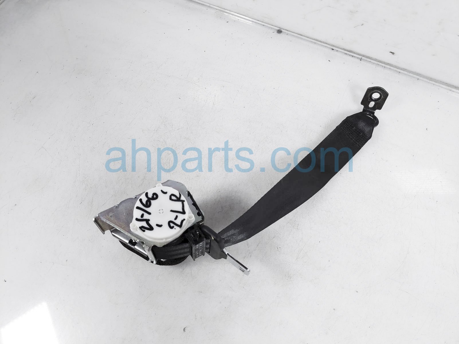 $50 Ford 2ND ROW LH/RH SEAT BELT - BLACK $50 Ford 2ND ROW LH/RH SEAT BELT - BLACK