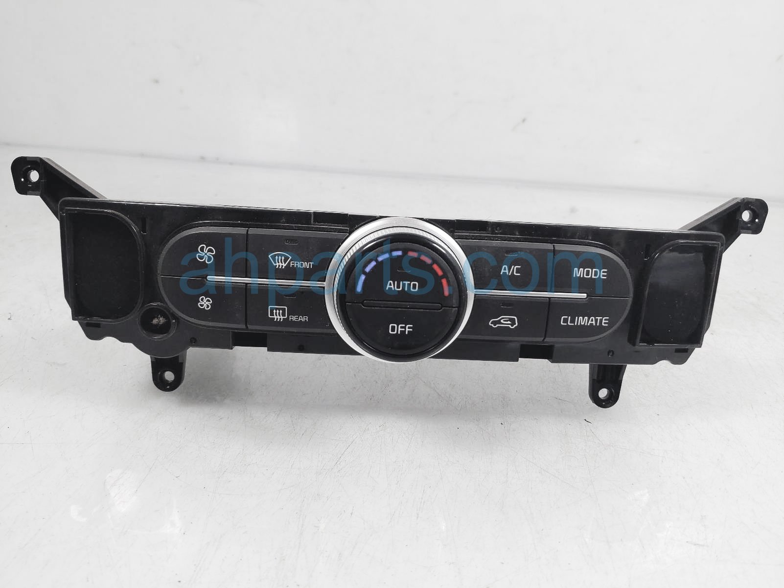 $40 Kia A/C HEATER CLIMATE CONTROLS(ON DASH) $40 Kia A/C HEATER CLIMATE CONTROLS(ON DASH)