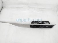 $30 BMW FRONT DASH AIR VENTS W/ BEZEL-SILVER $30 BMW FRONT DASH AIR VENTS W/ BEZEL-SILVER