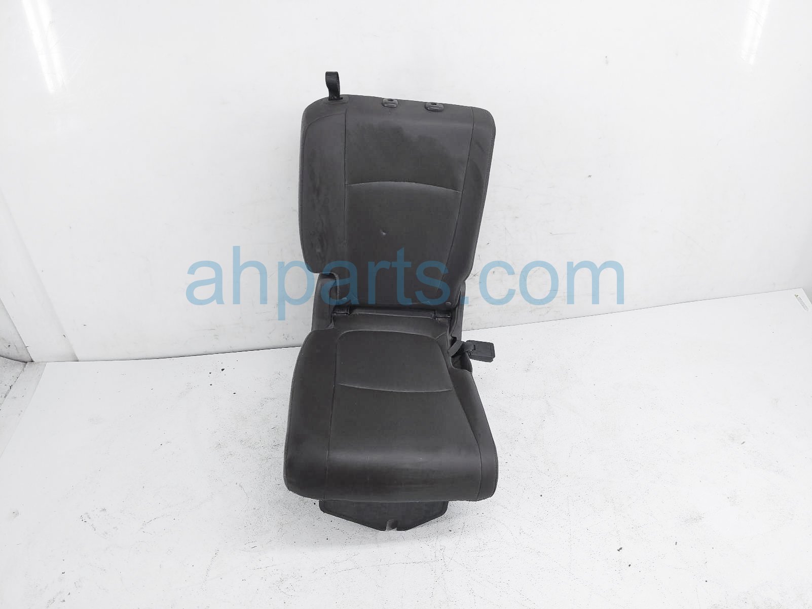 $150 Honda 3RD ROW RH SEAT - DARK BROWN - TRG* $150 Honda 3RD ROW RH SEAT - DARK BROWN - TRG*