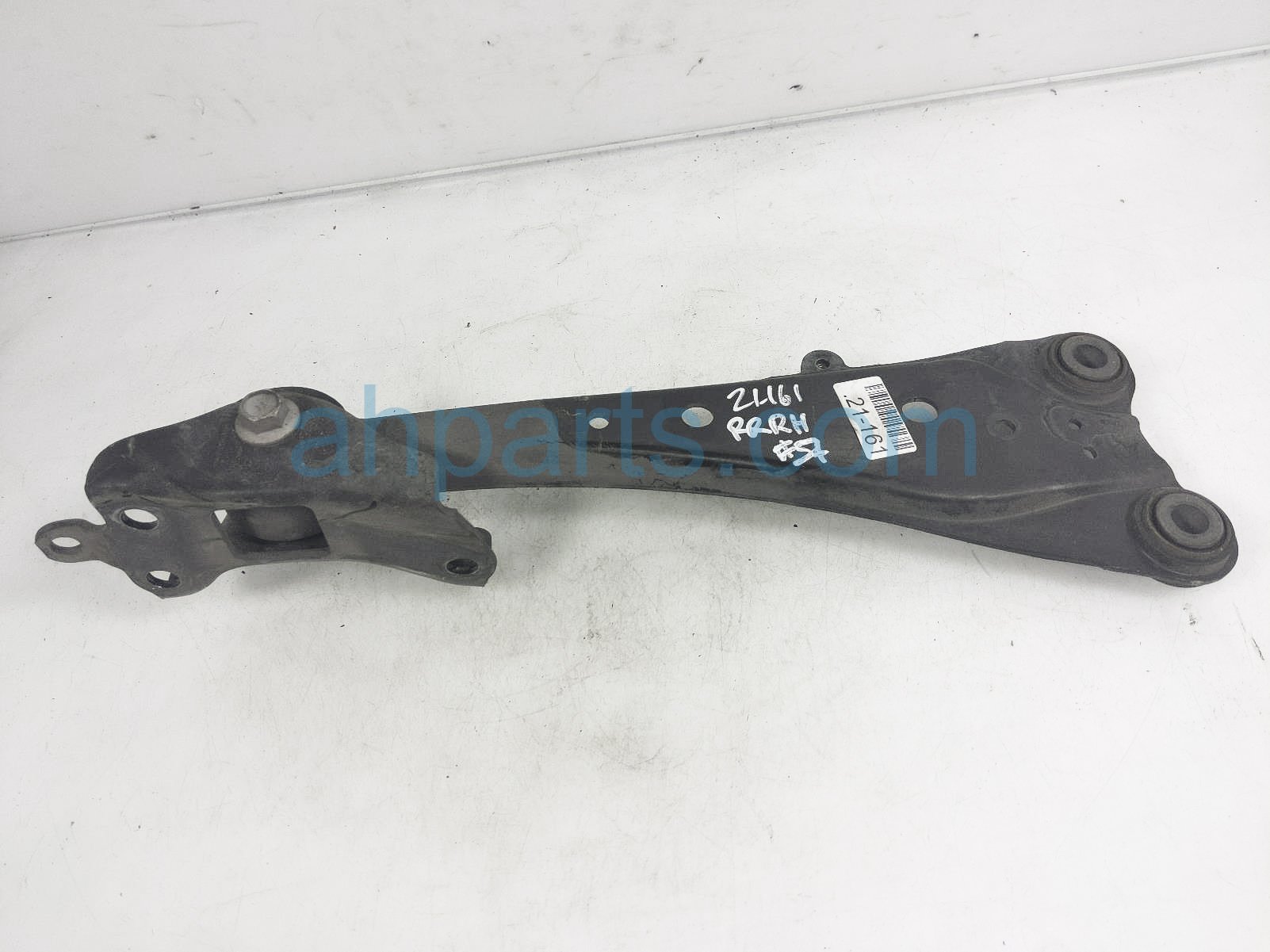 $85 Lexus RR/RH TRAILING CONTROL ARM $85 Lexus RR/RH TRAILING CONTROL ARM