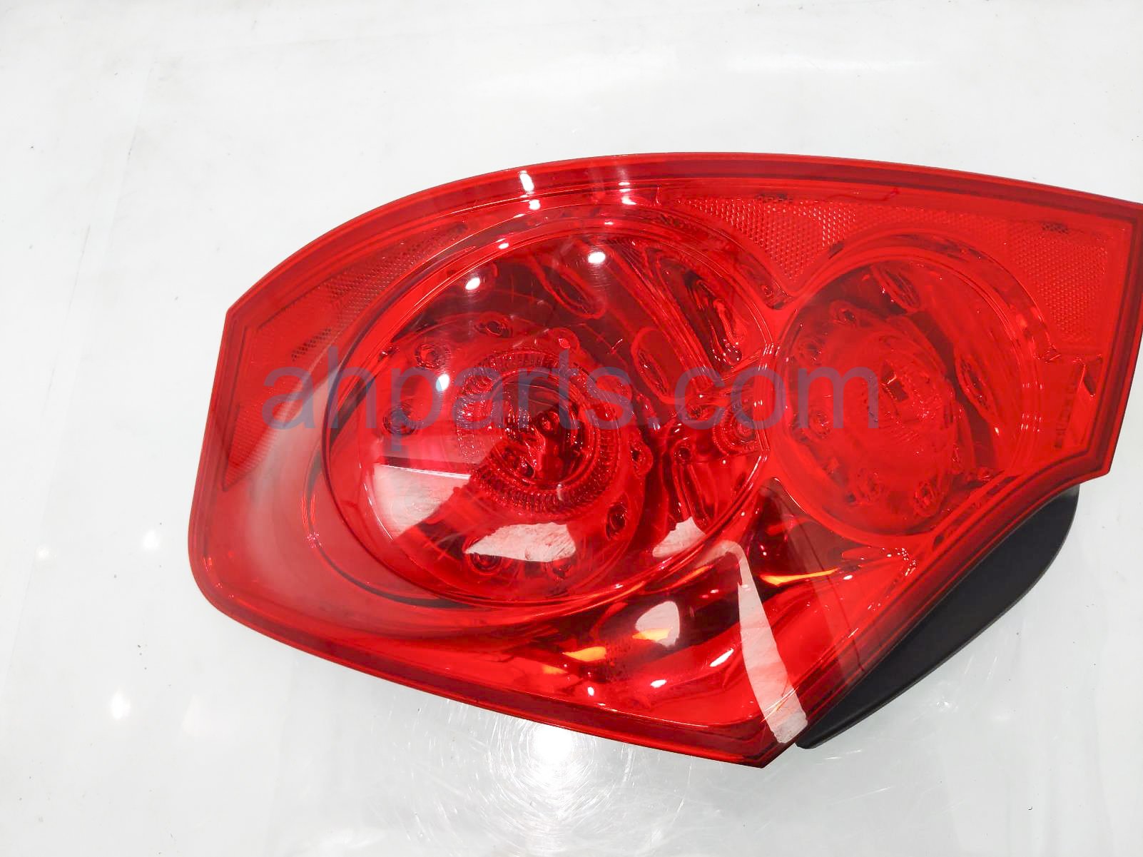 $79 Infiniti RH TAIL LAMP (ON BODY) $79 Infiniti RH TAIL LAMP (ON BODY)