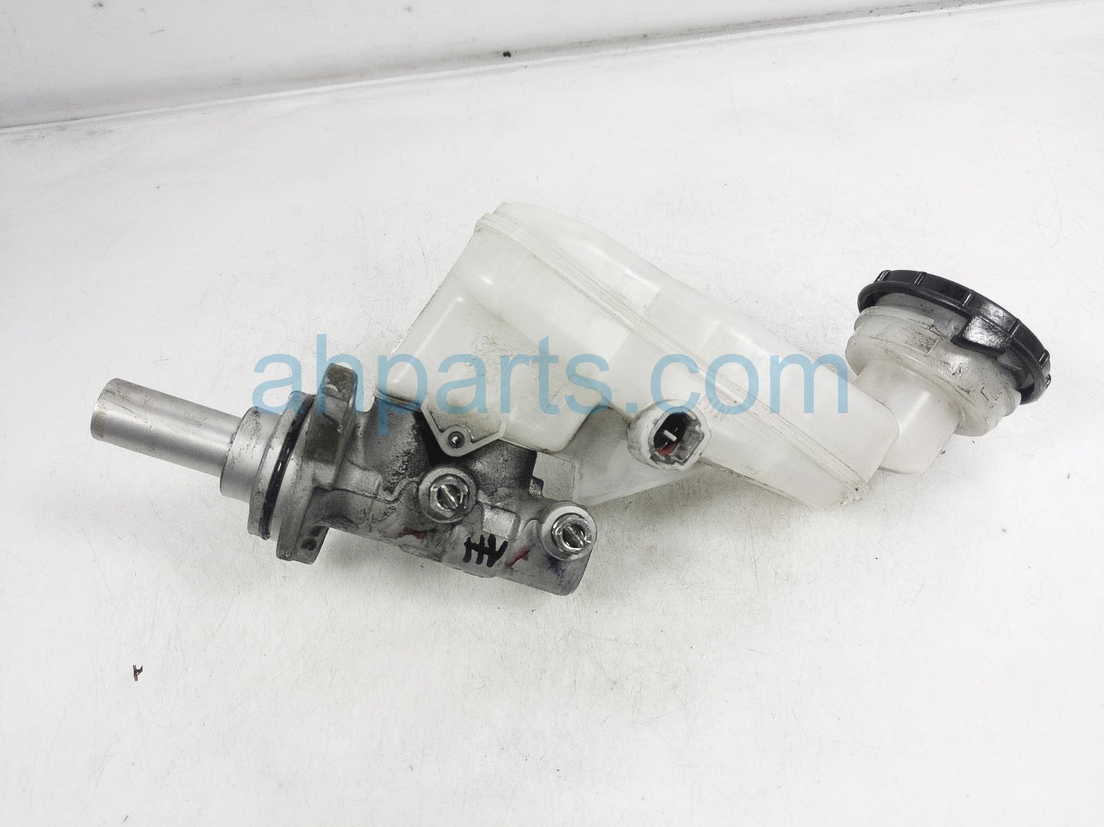 Sold 2018 Honda Odyssey Brake Master Cylinder 46101THRA02