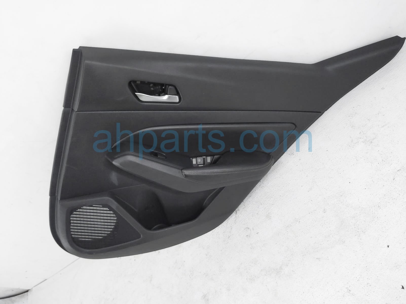 $90 Nissan RR/RH INTERIOR DOOR PANEL - BLACK $90 Nissan RR/RH INTERIOR DOOR PANEL - BLACK