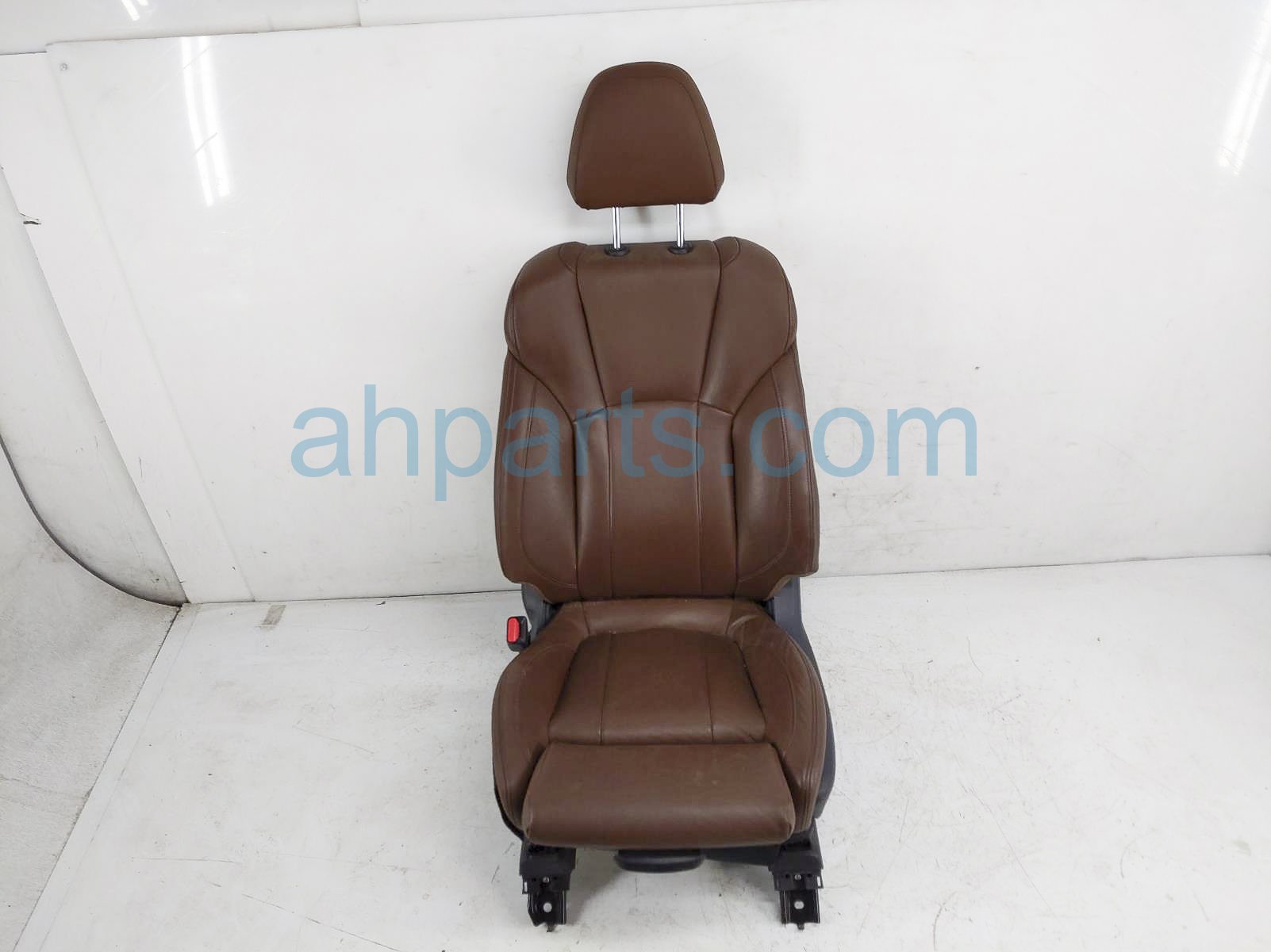 $249 Subaru FR/LH SEAT - BROWN - W/ AIRBAG $249 Subaru FR/LH SEAT - BROWN - W/ AIRBAG