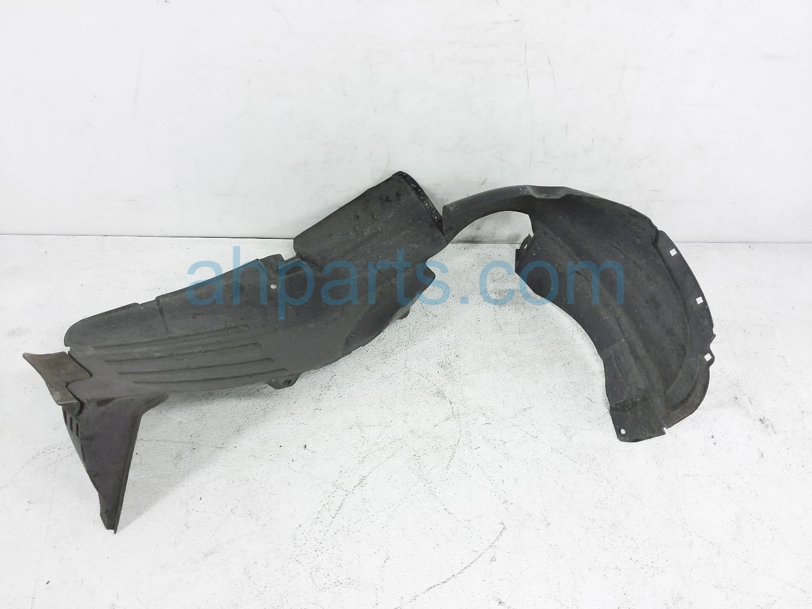 $30 Kia FR/LH INNER FENDER LINER $30 Kia FR/LH INNER FENDER LINER