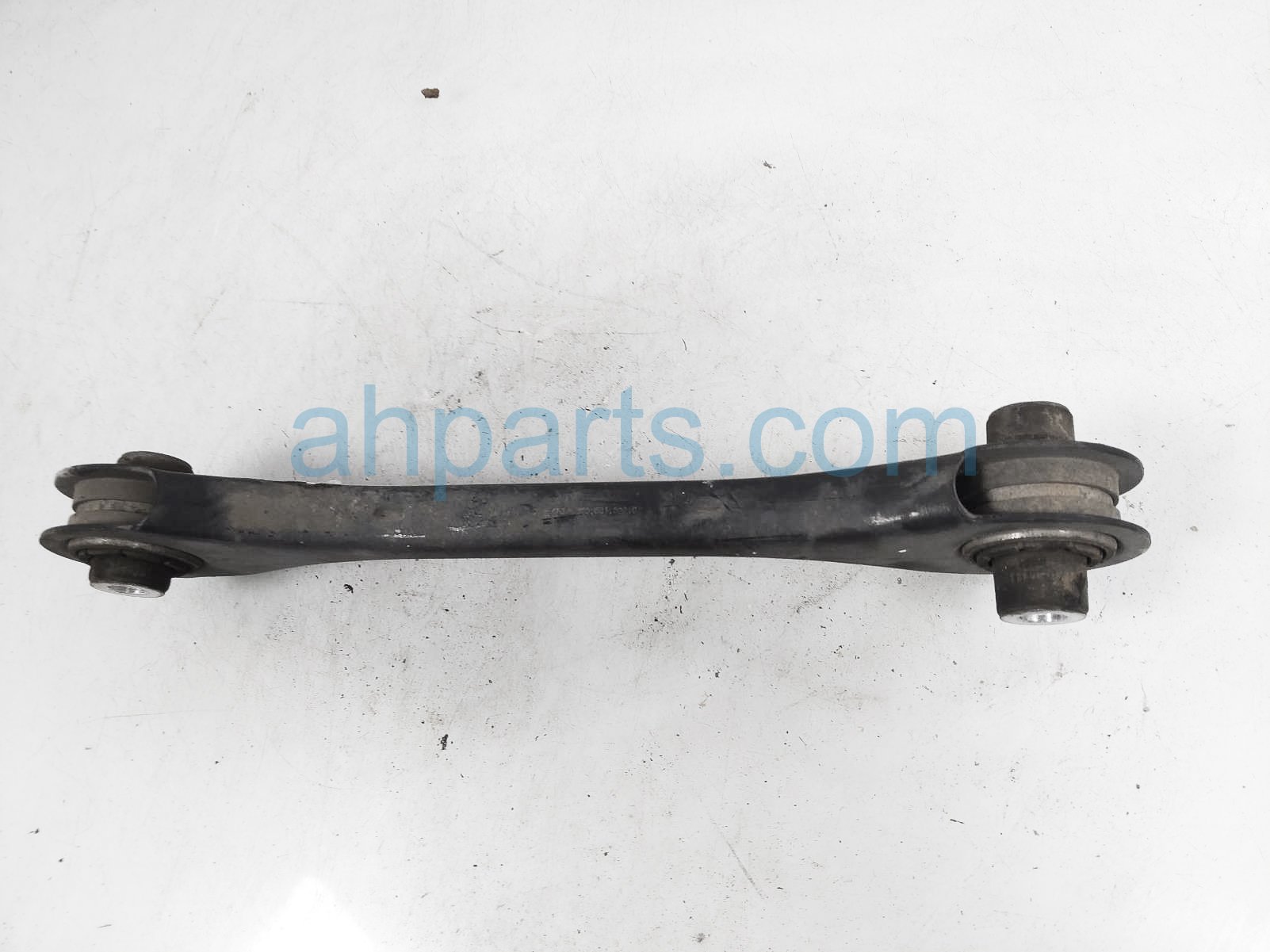 $25 Volkswagen RR/RH LATERAL CONTROL ARM $25 Volkswagen RR/RH LATERAL CONTROL ARM