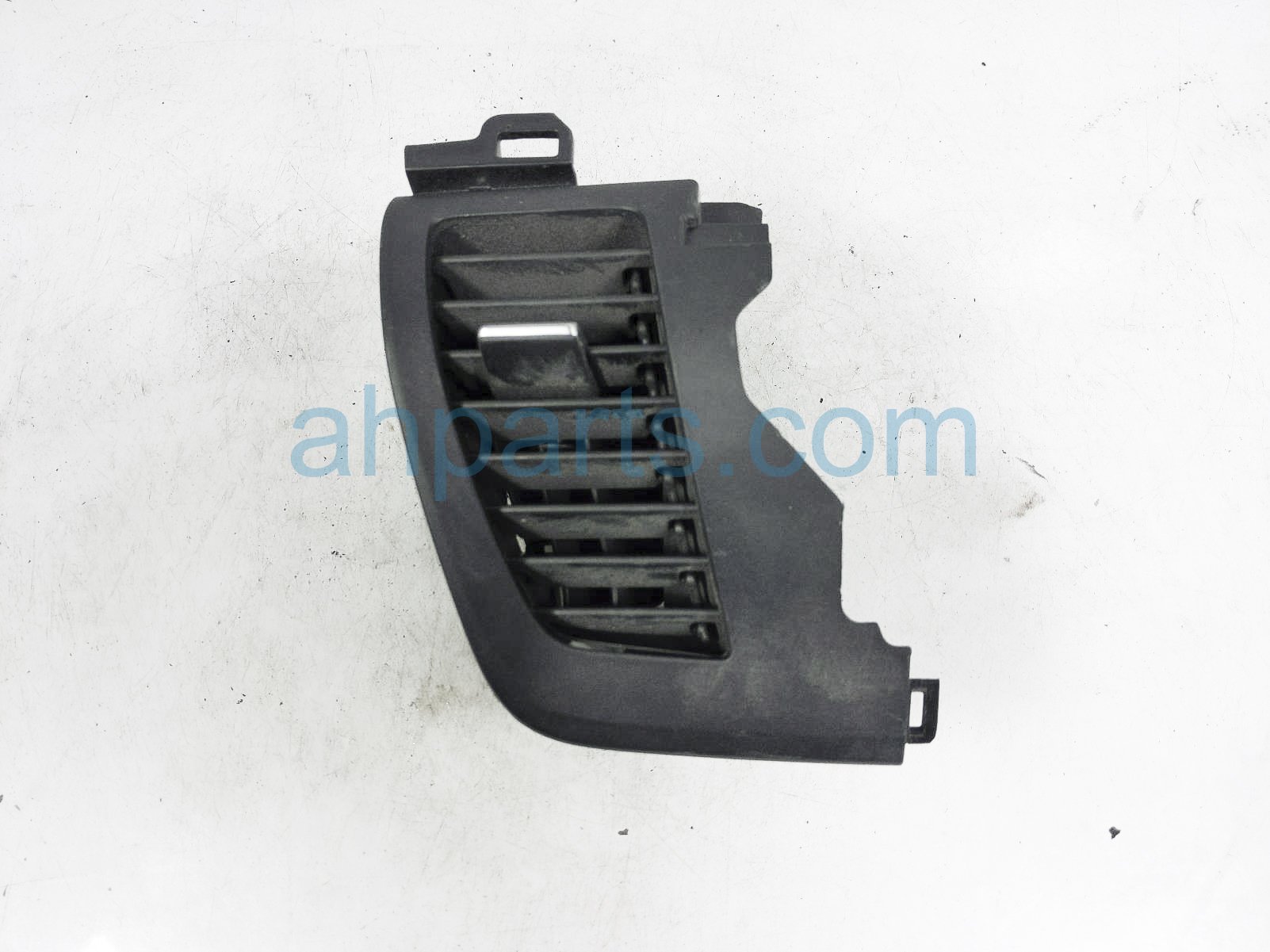 $15 Honda RH CENTER DASH AIR VENT OUTLET ASSY