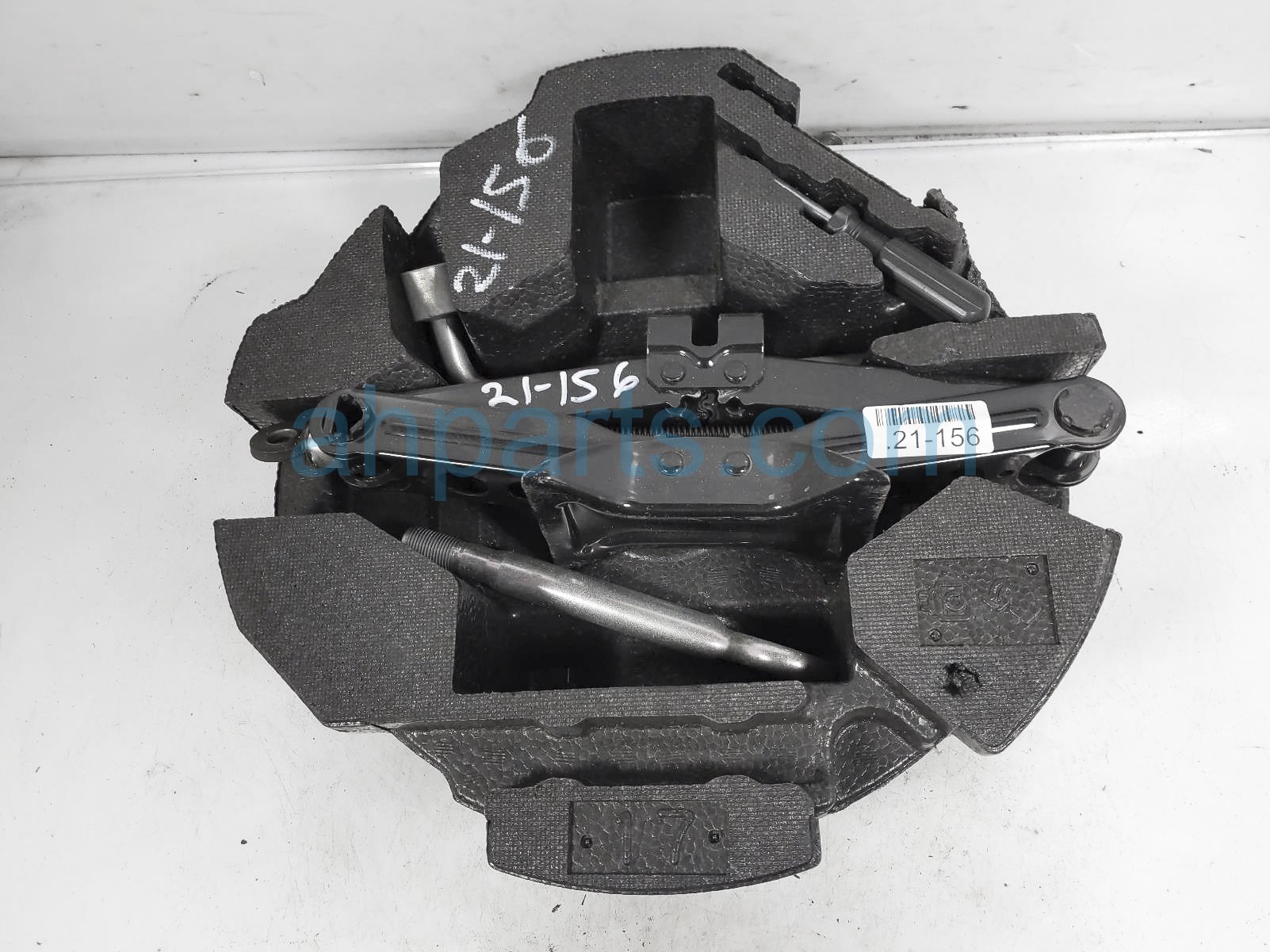 $39 Subaru JACK KIT & FOAM HOLDER ASSY $39 Subaru JACK KIT & FOAM HOLDER ASSY