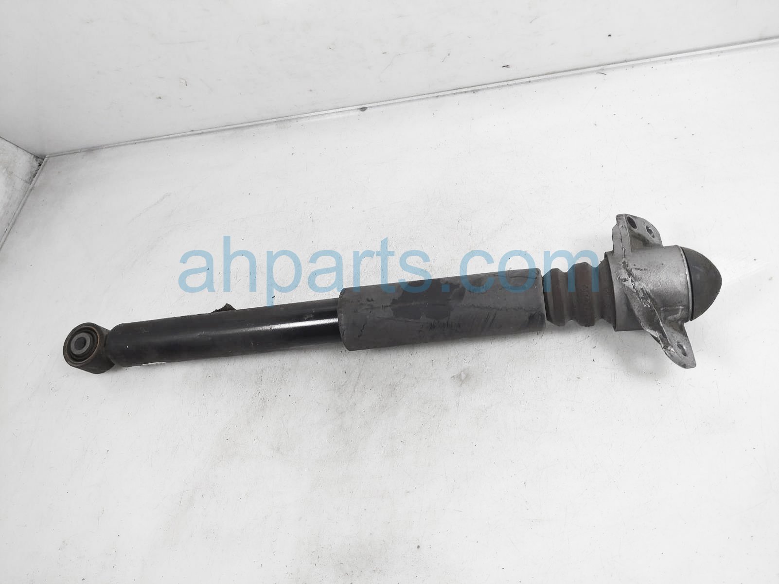 $45 Audi RR/LH SHOCK ABSORBER $45 Audi RR/LH SHOCK ABSORBER