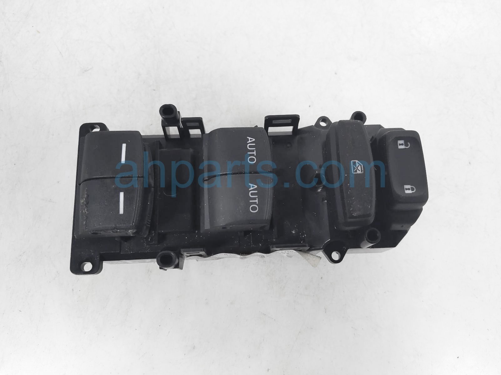 $29 Honda MASTER WINDOW CONTROL SWITCH $29 Honda MASTER WINDOW CONTROL SWITCH