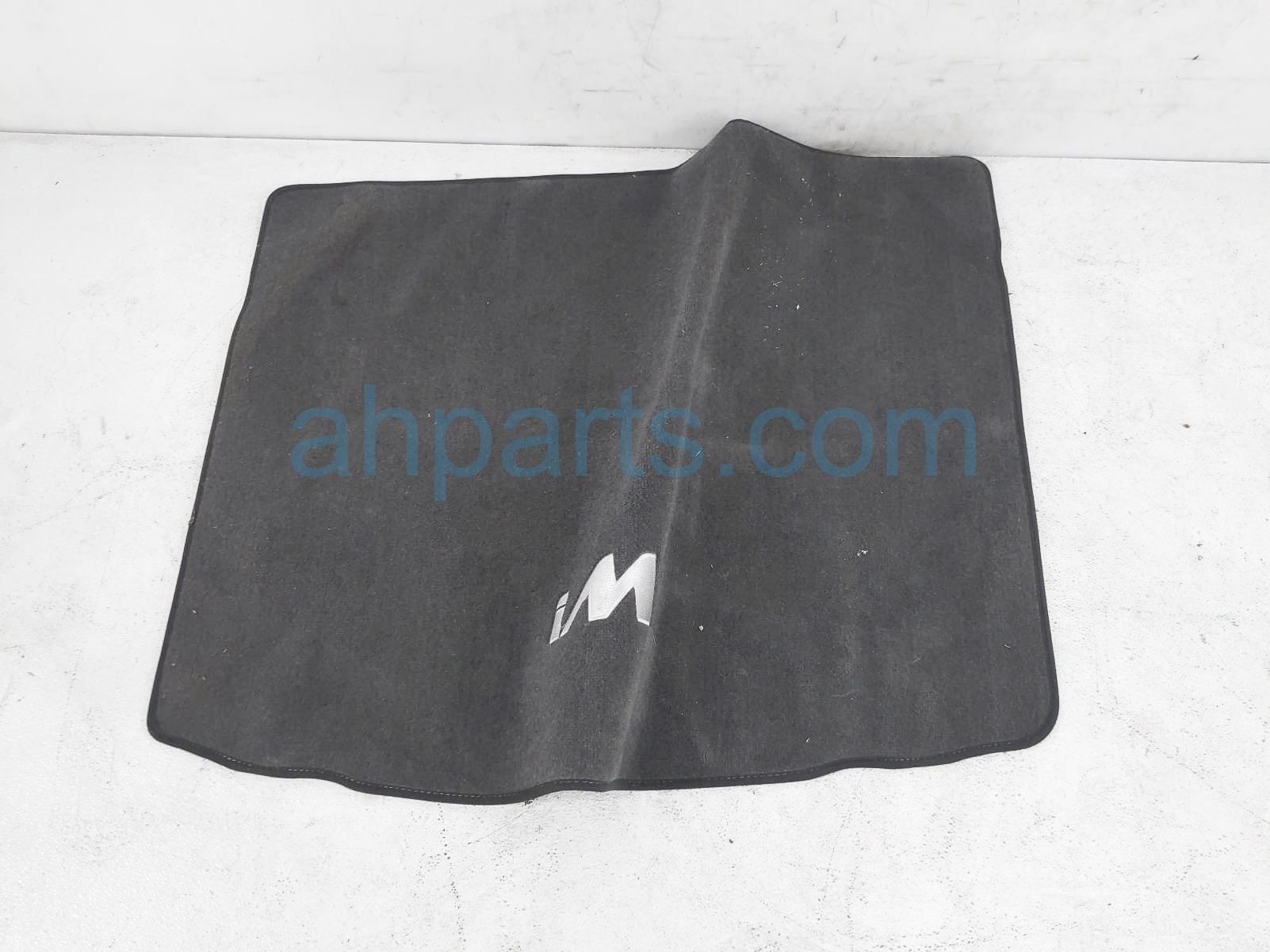 $25 Toyota TRUNK CARPET FLOOR MAT - BLACK $25 Toyota TRUNK CARPET FLOOR MAT - BLACK