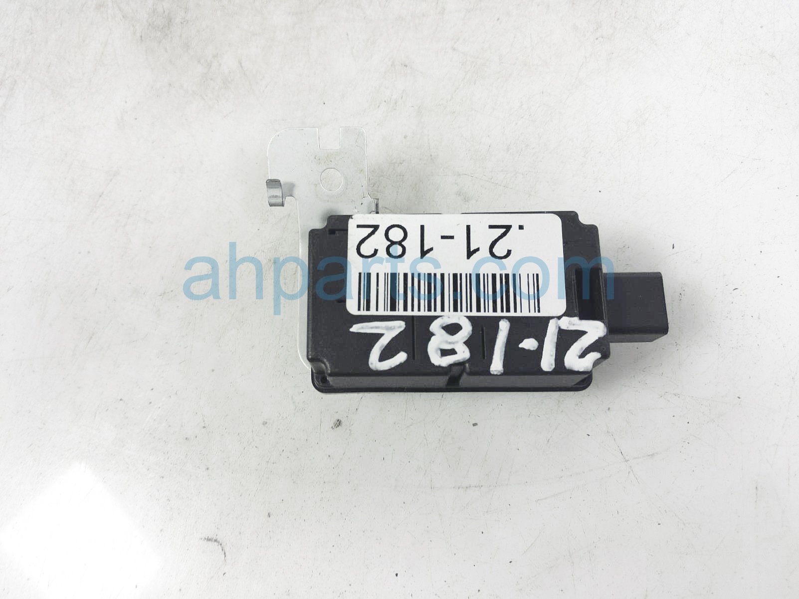 $14 Infiniti KEYLESS CONTROL UNIT $14 Infiniti KEYLESS CONTROL UNIT