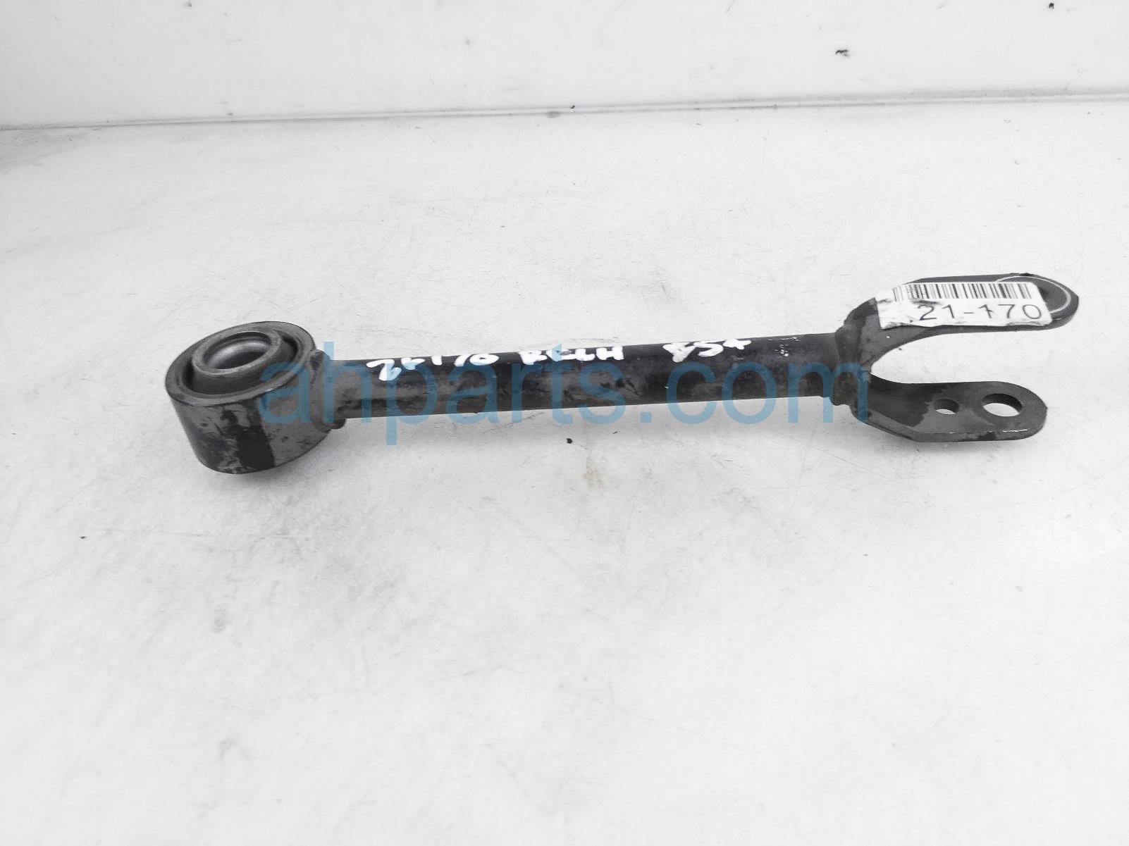 $29 Infiniti RR/LH RADIUS/ TRAILING CONTROL ARM $29 Infiniti RR/LH RADIUS/ TRAILING CONTROL ARM