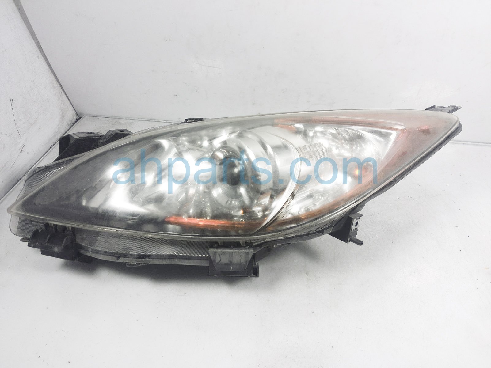 $99 Mazda LH HEADLAMP / LIGHT - NEEDS POLISH $99 Mazda LH HEADLAMP / LIGHT - NEEDS POLISH