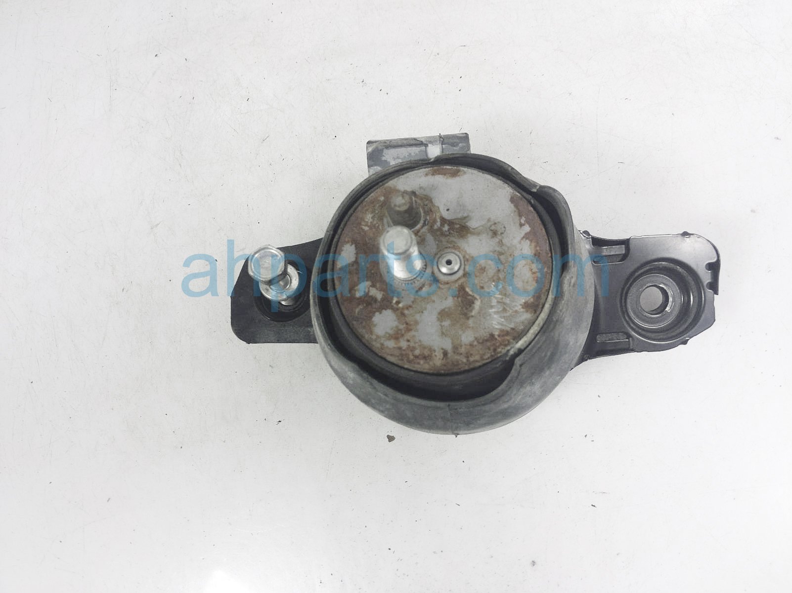 $35 Subaru RH SIDE MOTOR MOUNT