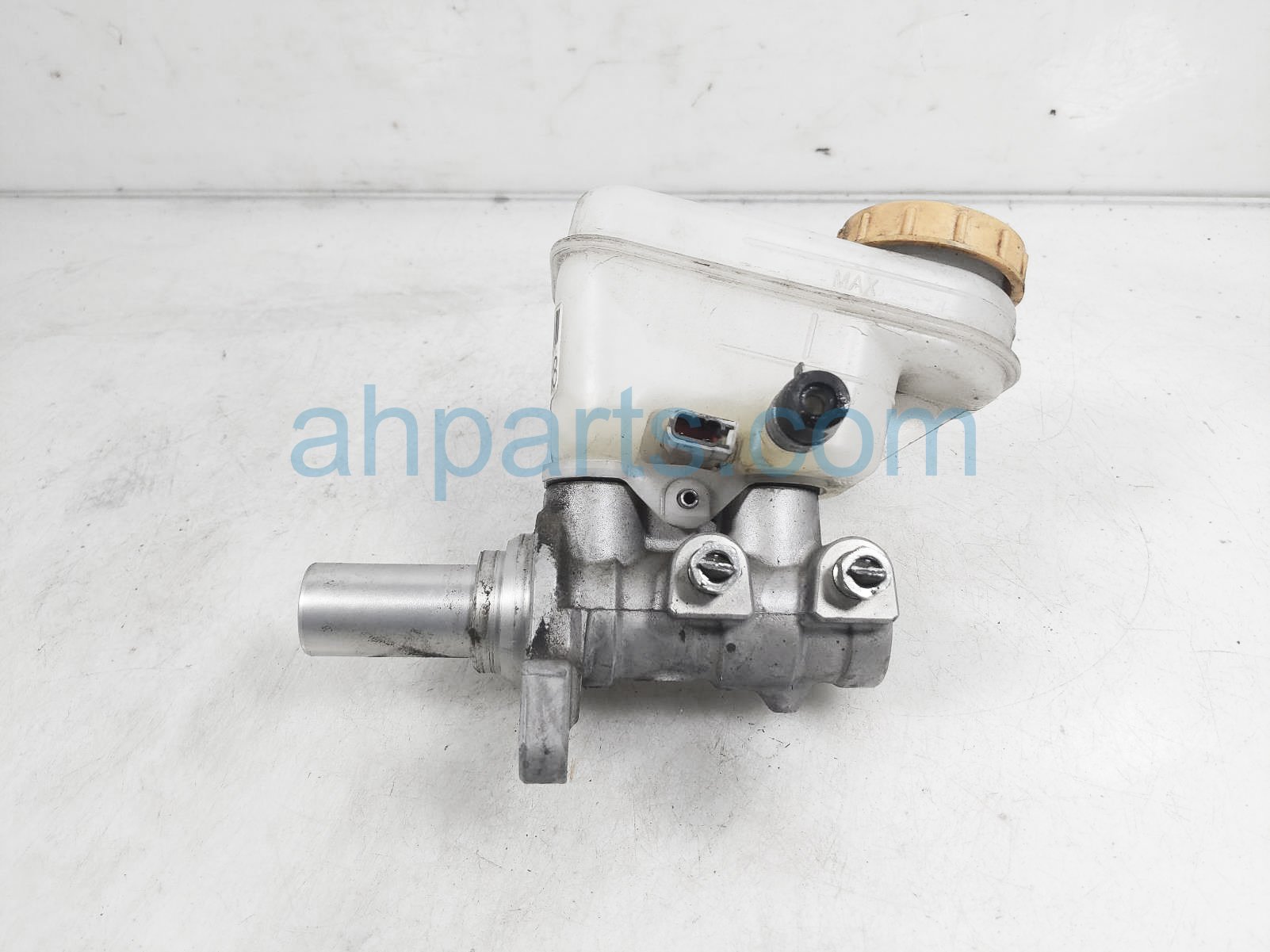 $40 Subaru BRAKE MASTER CYLINDER $40 Subaru BRAKE MASTER CYLINDER