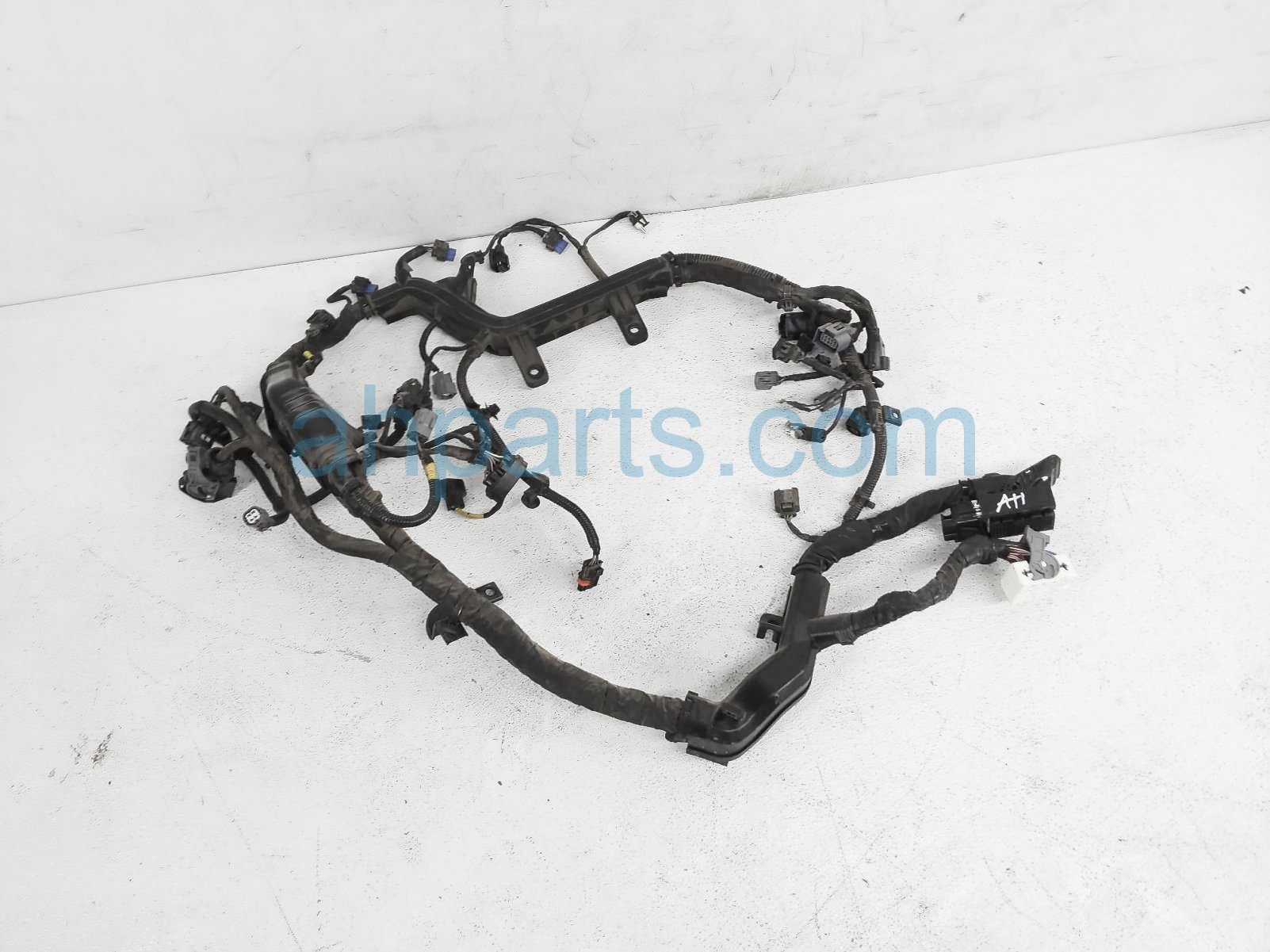 $500 Hyundai ENGINE WIRE HARNESS - 3.8L FWD LTD